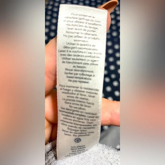 Used Carters Grey Pj top - size 6 - Picture 5 of 5